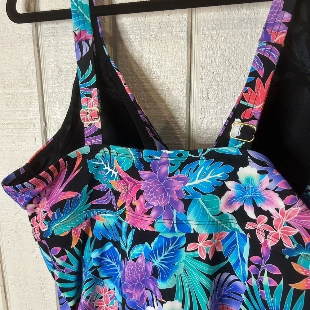 Swimsuits For All Sarong Front Swimsuit, size 22.